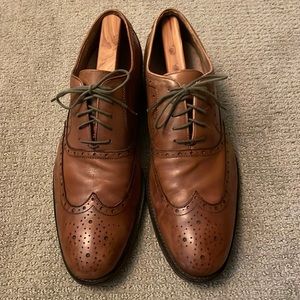 JOHNSTON & MURPHY 20-3152 BROWN LEATHER WINGTIP OXFORD SHOES (Size 12M)